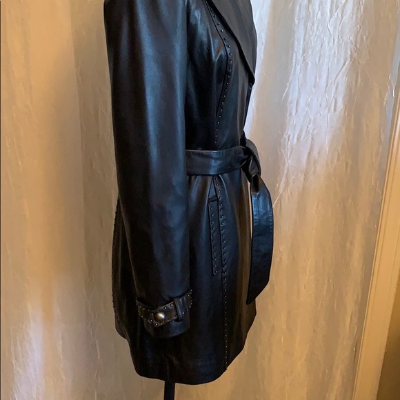 Vakko Sport Leather Coat - Picture 2 of 11